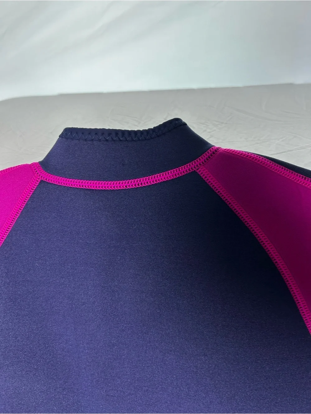 Seaskin Kids Short Sleeve Wetsuit - Navy & Pink girl’s size 10